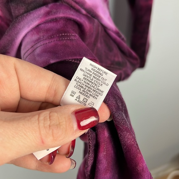 LOGO Lounge NWT women’s large purple cozy velour long sleeve tunic - Picture 6 of 9